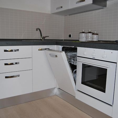 Residenza Finestra Sul Parco Apartment Comano Terme Ruang foto