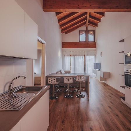 Residenza Finestra Sul Parco Apartment Comano Terme Bagian luar foto