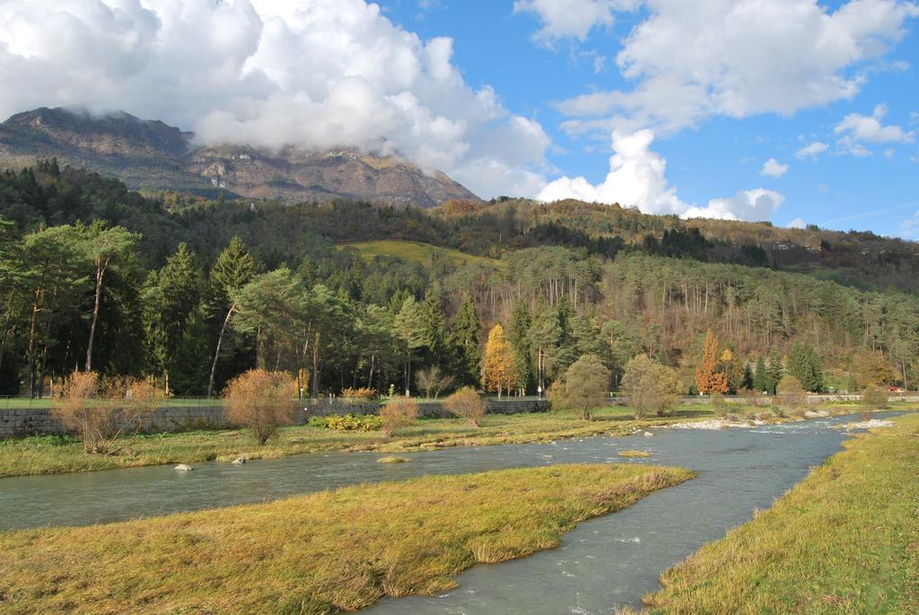 Residenza Finestra Sul Parco Apartment Comano Terme Bagian luar foto