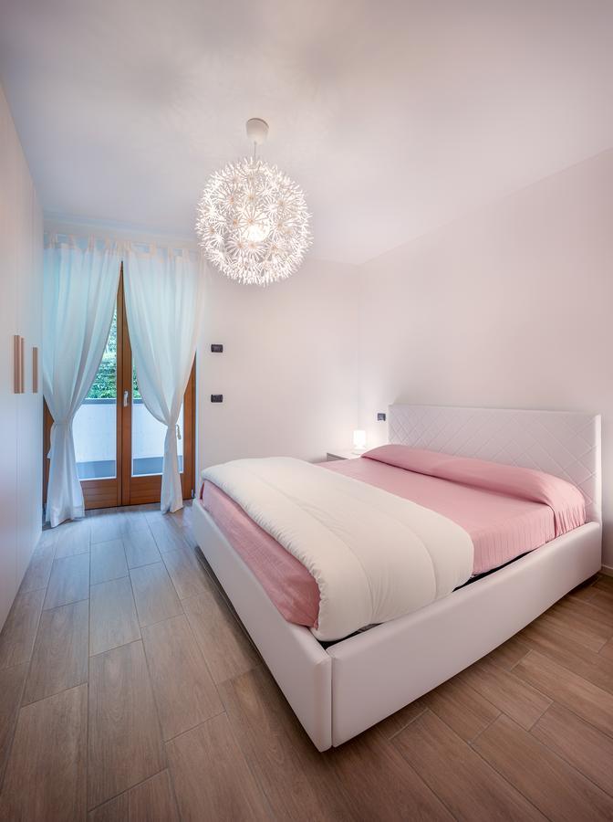 Residenza Finestra Sul Parco Apartment Comano Terme Bagian luar foto