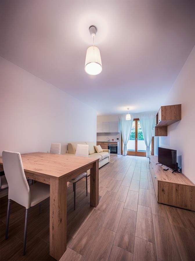 Residenza Finestra Sul Parco Apartment Comano Terme Bagian luar foto